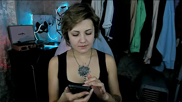 EvaBrownie online show from September 18, 5:33 pm