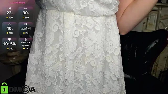 HillEva online show from November 30, 8:29 am