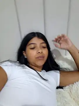 IslaBlaze online show from February 19, 12:43 am