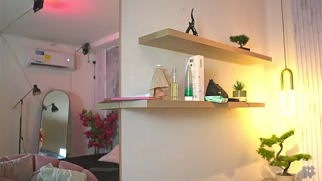 vanilla hot online show from October 19, 7:27 pm