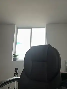 Michell sr online show from October 18, 8:21 pm