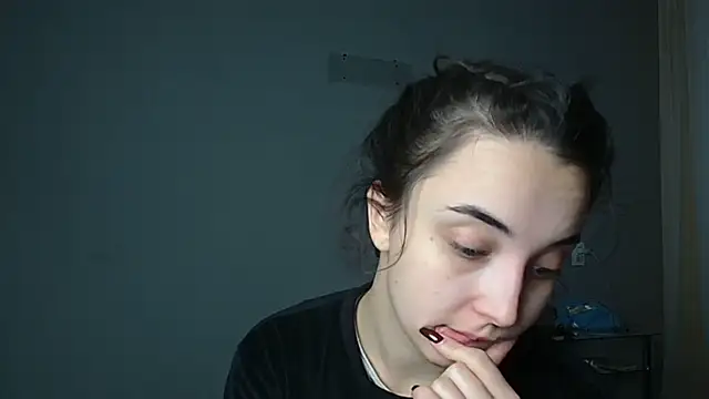 Eva Gloryy online show from November 12, 1:42 pm