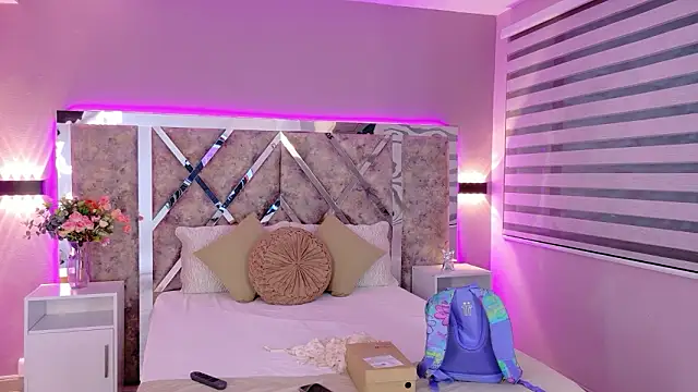 ValeriaOrtega online show from February 27, 12:16 pm