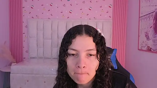 shalon diaz s online show from February 13, 1:24 pm