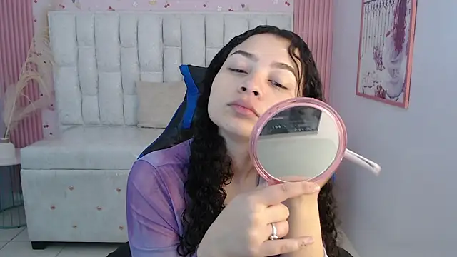 shalon diaz s online show from October 15, 1:14 pm