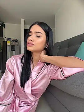 Bella Smiith  online show from December 20, 5:06 pm