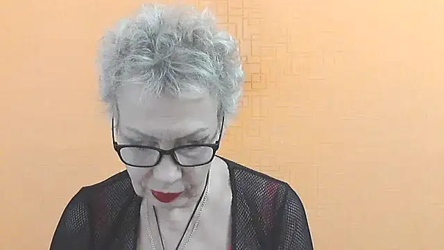 NessyJenixs online show from November 4, 2:22 pm