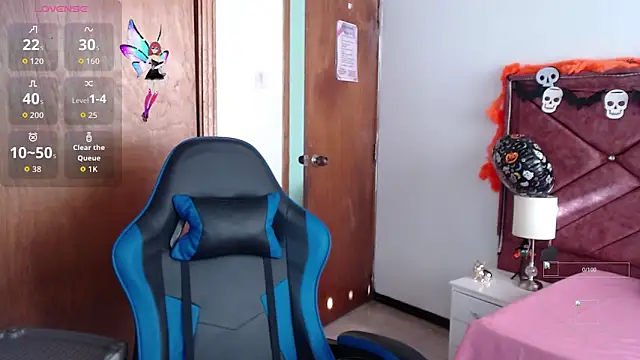 victoria adams07 online show from October 30, 8:21 pm