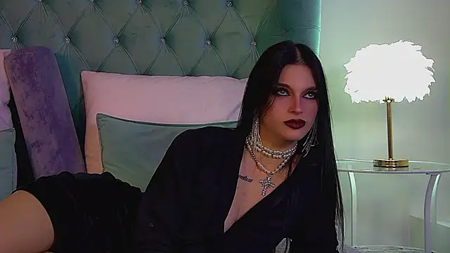 BeverlyMost online show from November 4, 6:02 pm