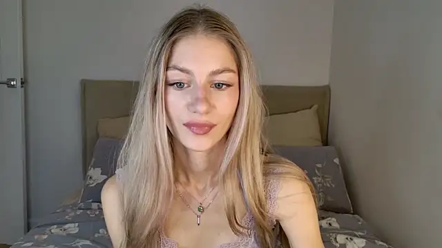 Snapshot of GabriellaOlsen chatting on October 22, 9:58 am GabriellaOlsen online show from October 22, 9:58 am