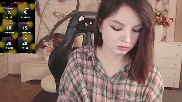 BritneyBarker online show from November 22, 3:20 am