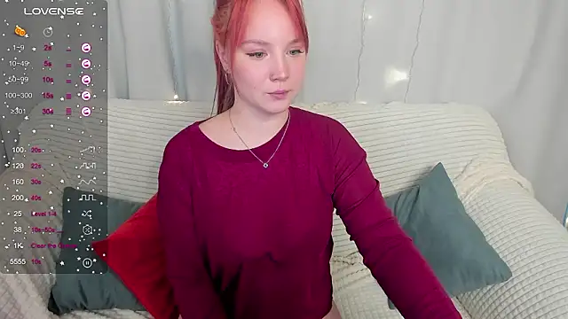 maya suun online show from February 12, 1:51 am