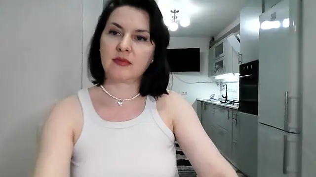 Victoria Glam online show from December 22, 6:00 pm