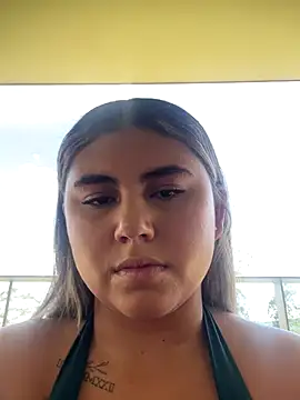 MeganCrow online show from December 3, 6:43 pm