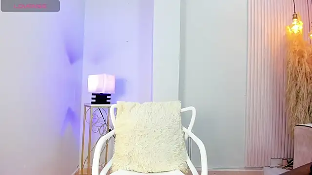 alana rossetti online show from February 22, 12:39 pm