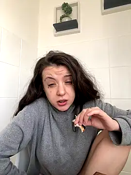 bunnythetailor online show from December 17, 1:15 pm