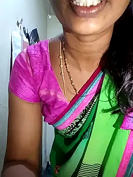 Snapshot of TeluguammayiMahi chatting on October 30, 1:19 am TeluguammayiMahi online show from October 30, 1:19 am