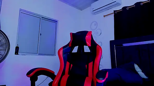 Nicol TransGirl online show from September 18, 4:11 am