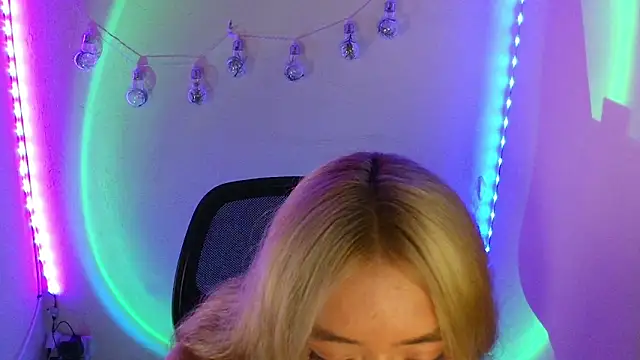 Lya1 ch online show from February 2, 9:36 pm