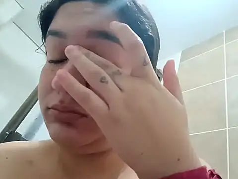 kelmont online show from October 12, 3:25 pm