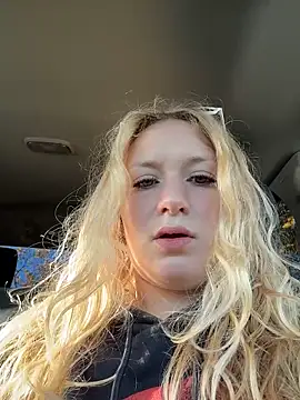 Snapshot of kcmo1010 chatting on October 29, 4:53 pm kcmo1010 online show from October 29, 4:53 pm