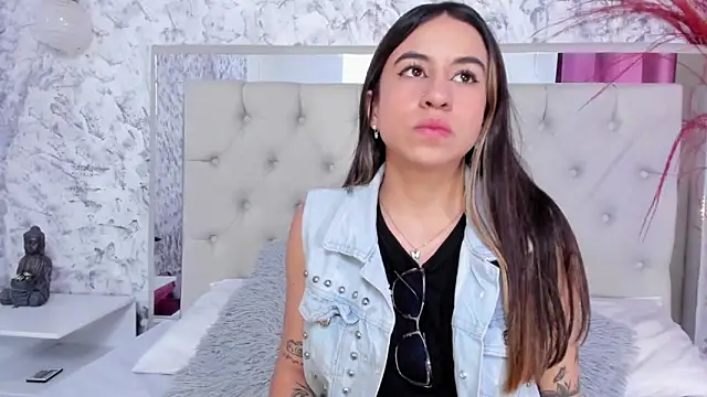 Ariana greenblat online show from October 22, 4:12 pm