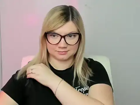 Lola moree online show from September 26, 11:52 am