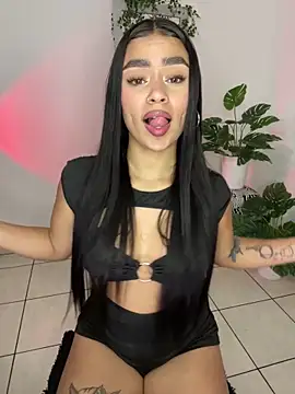 meli ortiz  online show from December 4, 5:24 pm