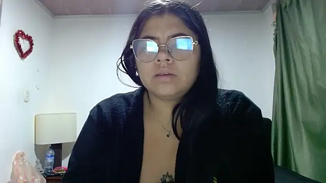 viccky vick online show from October 17, 3:21 am