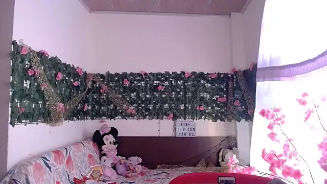 viccky vick online show from December 15, 4:45 pm