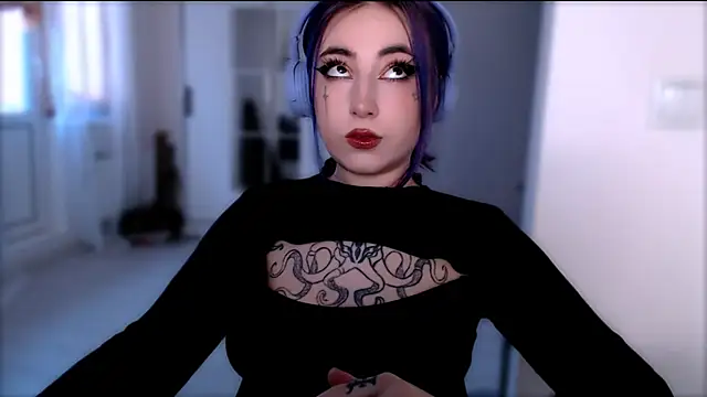 purplewitch online show from November 14, 9:42 am