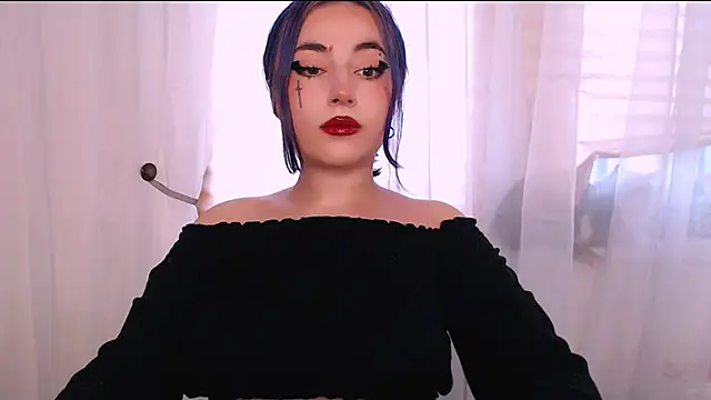 purplewitch online show from September 25, 4:33 am