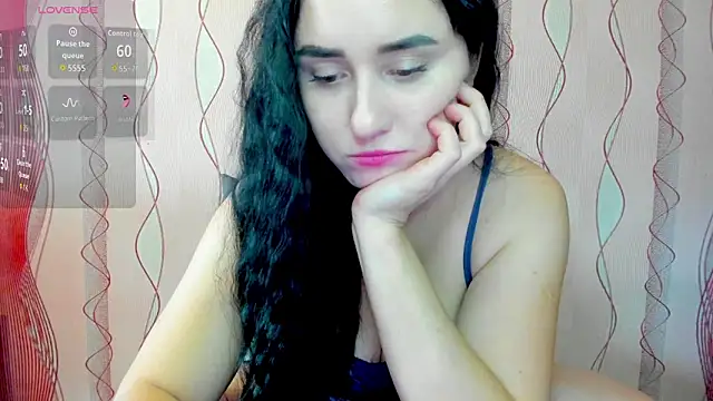 AddieAdams online show from November 1, 9:35 am