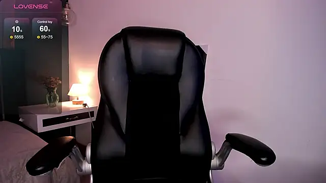 Lilith Ember1 online show from October 2, 2:11 pm