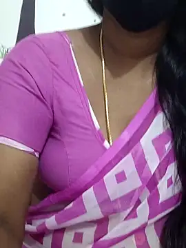 Snapshot of Tamil_Meera12 chatting on October 25, 7:38 am Tamil Meera12 online show from October 25, 7:38 am