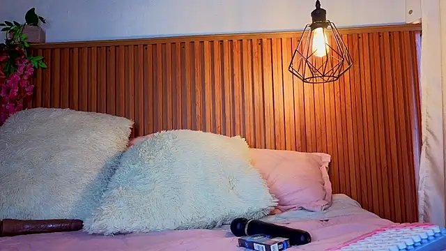 vicky bass online show from September 12, 9:44 pm