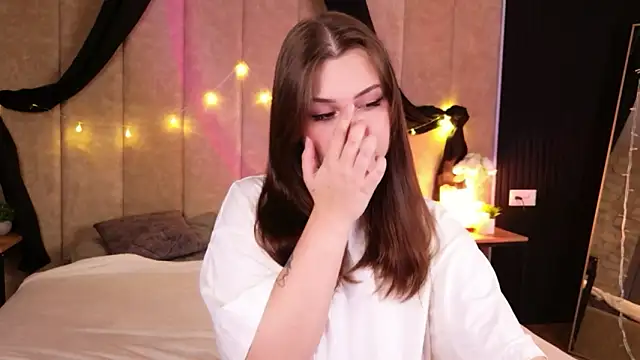 Kendra Parlow online show from November 9, 8:27 pm