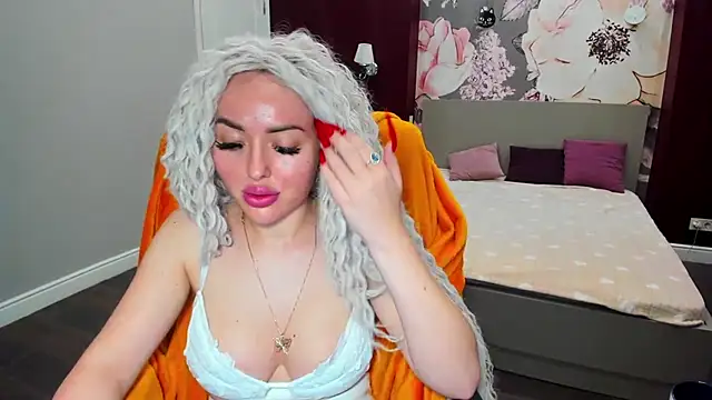 MissisCaty online show from September 17, 9:57 pm