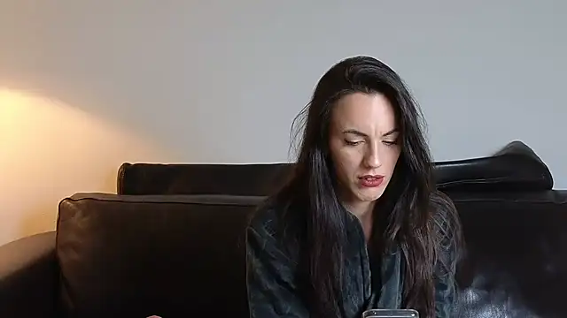 Lenaelle31000 online show from February 9, 5:04 pm