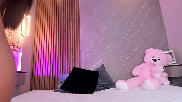 ariana jhonson1 online show from September 27, 1:51 pm