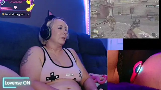 Trixiekittycutie online show from September 28, 1:45 am