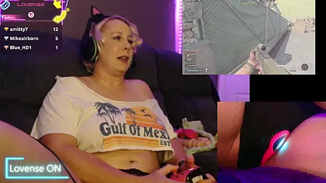 Trixiekittycutie online show from September 29, 1:54 am