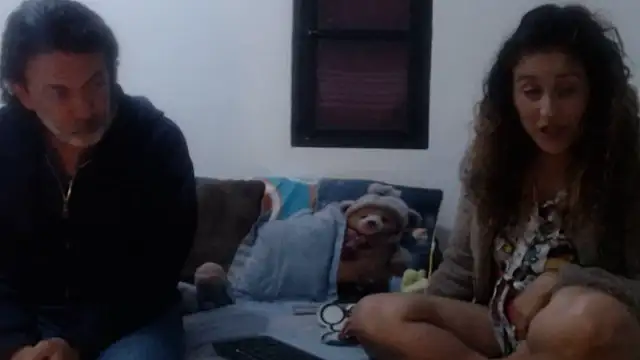 jeans and emma online show from September 20, 2:32 am