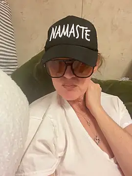 TheRealPaigeFox online show from November 8, 5:23 am