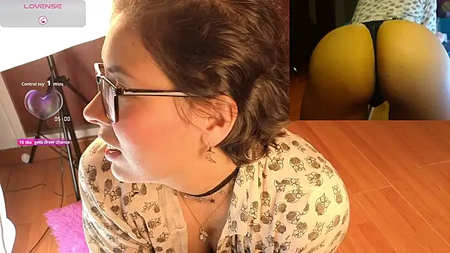 sophia dumont online show from September 9, 11:48 pm