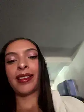 Skye Moore online show from January 15, 6:58 pm