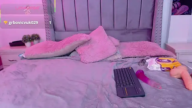 melody toy online show from September 11, 8:42 pm