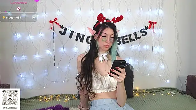 AfinaSweet online show from December 22, 3:09 am