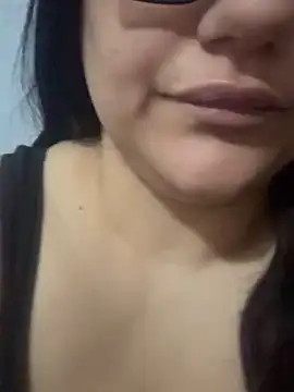 daianaspencer online show from February 5, 8:28 am