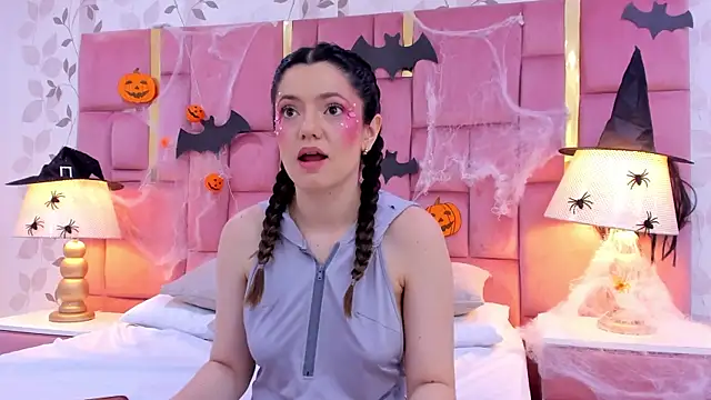 ArianaFranco online show from October 28, 3:51 pm